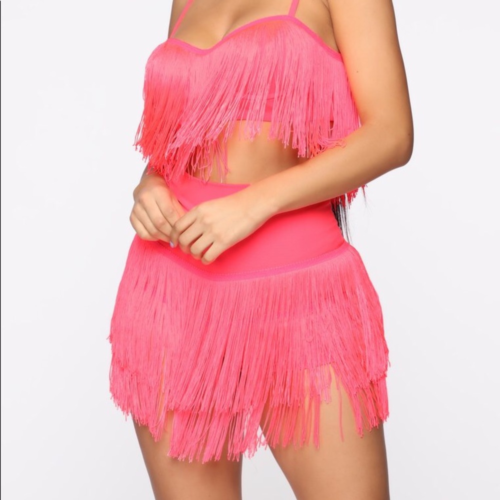 Dance around time fringe short set - hot pink